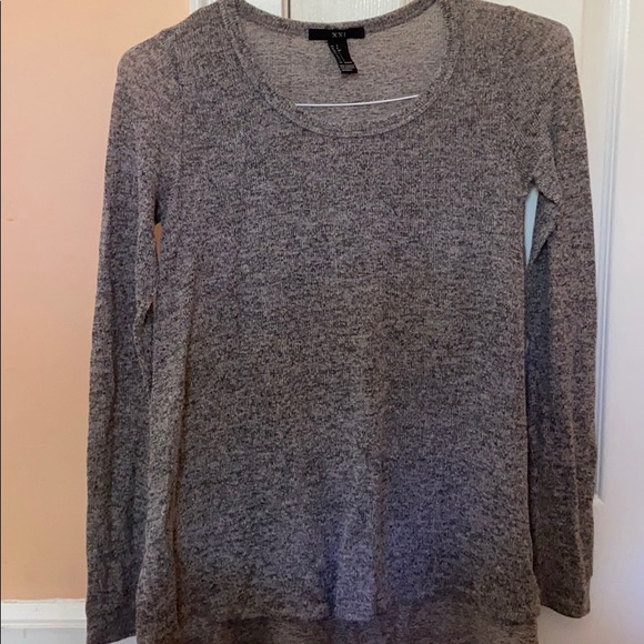 Forever 21 Tops - Grey knit long sleeve